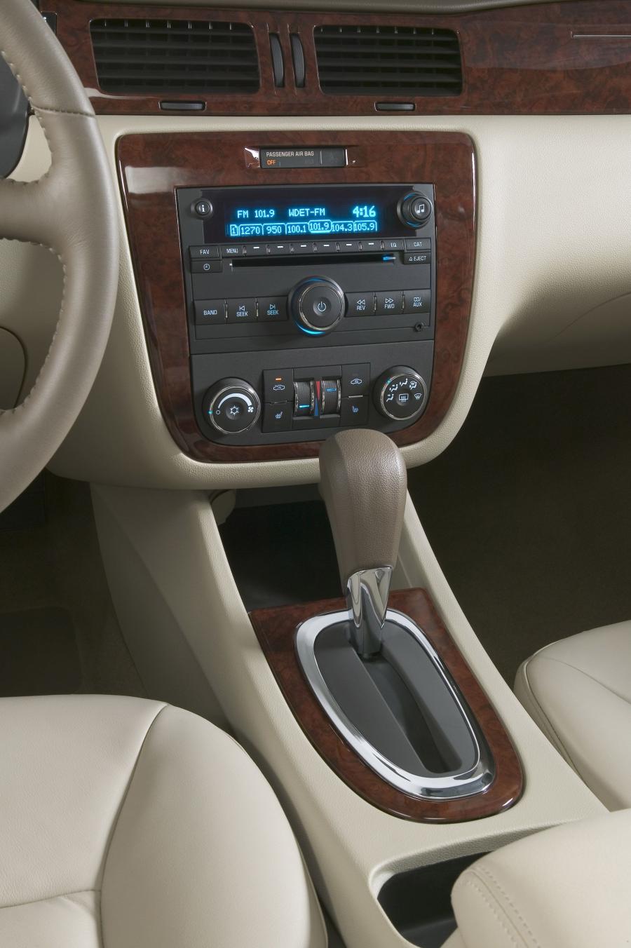  Chevrolet Impala 2006 года  (фото 47 из 91)